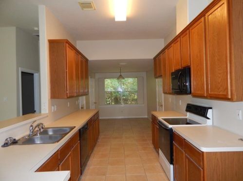 12135 Hawthorne Dr, Montgomery TX  77356-8959 exterior