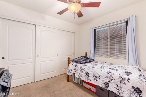 2425 Calle Sierra Del Manantial, Tucson AZ 85706-5052 exterior