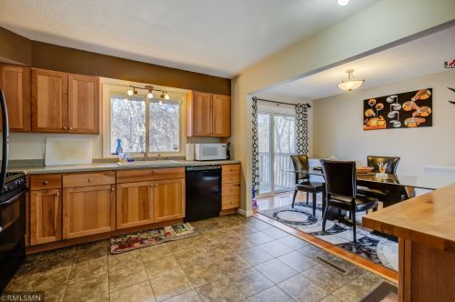 275 Burlington Rd, Saint Paul MN 55119-5376 exterior