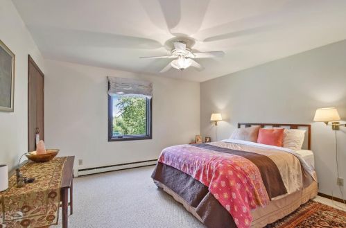 6258 Silver Hl Dr, Manitowoc WI 54220-9328 exterior