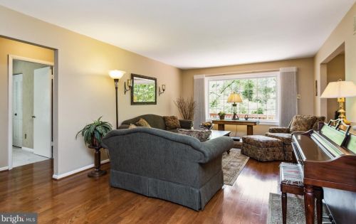 4020 Arjay Cir, Ellicott MD 21042-5635 exterior