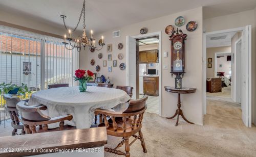 8 Gladstone Ave, Lakehurst NJ 08759-6625 exterior