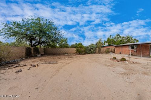 1931 Lester St, Tucson AZ 85745-1947 exterior