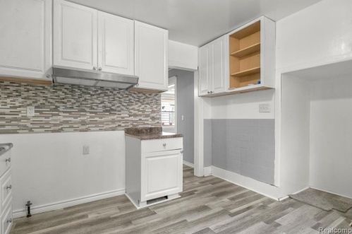 5834 Belton St, Garden City MI  48135-2531 exterior