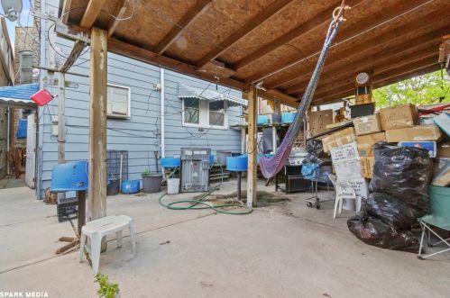 2435 Drake Ave, Chicago IL 60647-2413 exterior