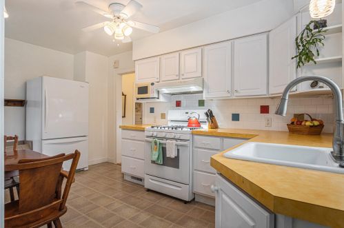 2185 Moon St, Meskegon MI 49441-1551 exterior