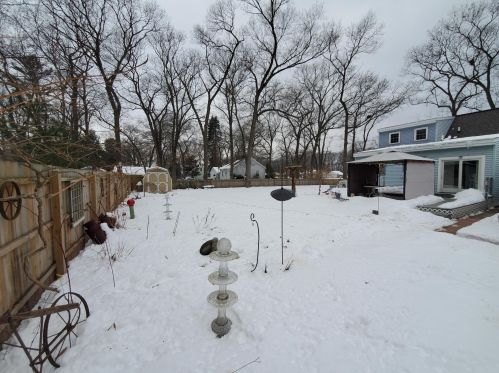 1512 Holton Rd, Meskegon MI 49445-1678 exterior