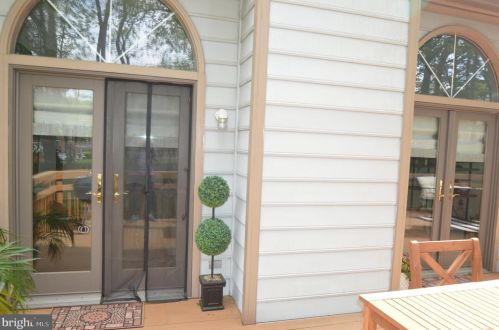 1409 Squaw Hill Ln, Silver Spring MD  20906-2009 exterior