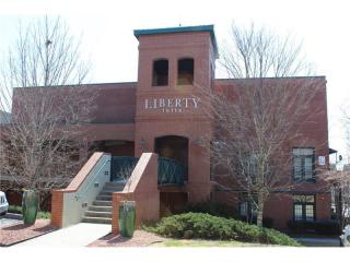 1725 Liberty Ln, Roswell GA  30075-7902 exterior