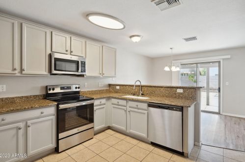 2409 Chris Oliver Way, Tucson AZ  85705-4949 exterior