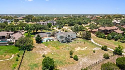 17913 Flagler Dr, Austin TX  78738-7639 exterior