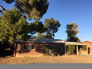 4825 Helen St, Tucson, AZ 85712-4717