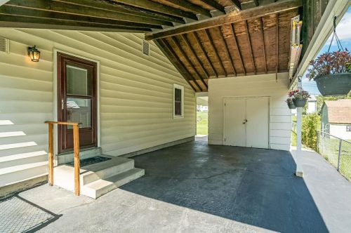 12142 Sunnycrest Pl, Hazelwood, MO 63043-1223