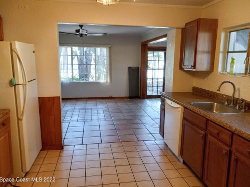 510 Tropical Trl, Merritt Island FL 32953-6016 exterior