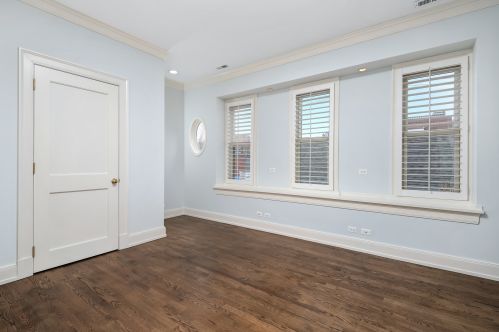 1125 Montana St, Chicago IL 60614-2109 exterior