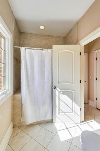 642 Euclid Ave, Elmhurst IL 60126-4338 exterior