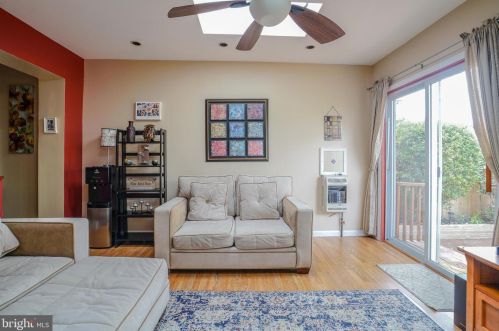 1128 Marlborough St, Philadelphia PA 19125-4113 exterior