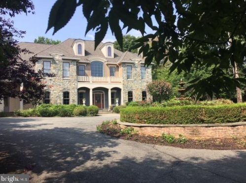 11300 Glen Rd, Rockville MD 20854-1849 exterior