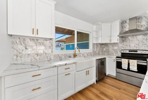 1837 Las Lanas Ln, Fullerton CA  92833-1814 exterior