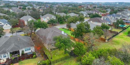 235 Abbott Dr, Austin TX 78737-4536 exterior