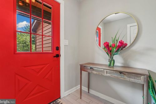 50 Danielle Ct, Trenton NJ  08648-1451 exterior