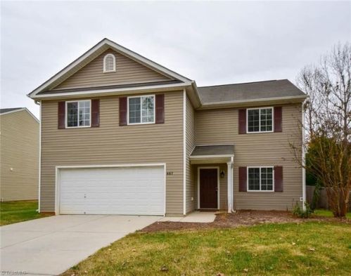 607 Hawthorn Ridge Dr, Whitsett, NC 27377-9315
