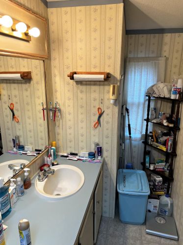 369 Emerald Dr, Barrington NH 03825-5171 exterior