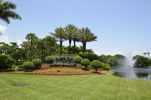 11 Gln Dr, Boynton Beach FL 33436-6207 exterior