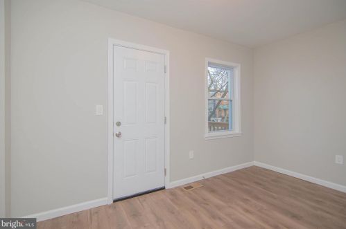 1818 L St, Washington DC 20002-3024 exterior