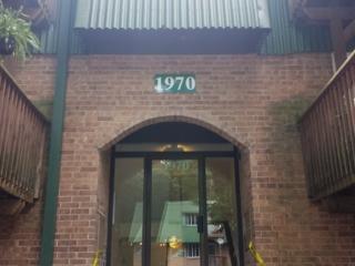 1970 Tall Oaks Dr, Aurora, IL 60505-1206