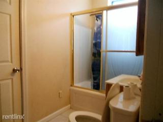 812 8th Ave, Cedar Rapids IA  52404-1939 exterior