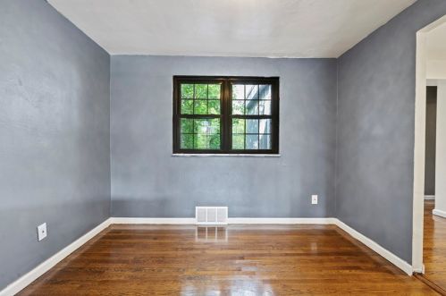 308 Frazier Dr, Pittsburgh PA 15235-5257 exterior