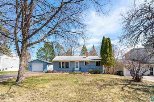 718 Ebony Ave, Duluth, MN 55811-5044