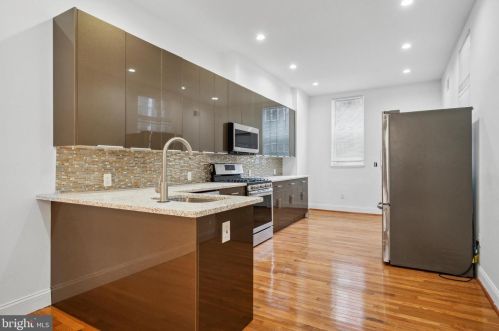 2539 30th St, Philadelphia PA  19132-3005 exterior