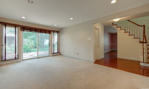 11 Munson Ct, Huntington Station NY 11747-1632 exterior