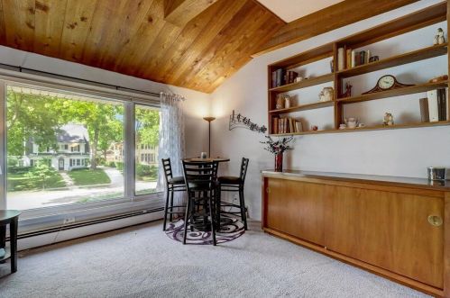 6621 Wisconsin Ave, Milwaukee WI 53213-3914 exterior