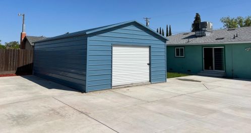 1186 Minaret Ave, Turlock CA 95380-5526 exterior