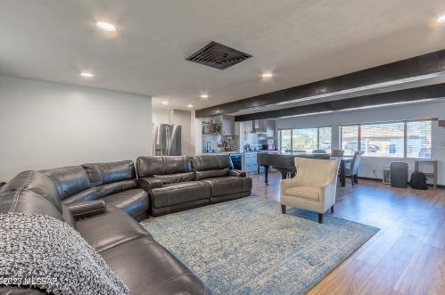 4602 Seneca St, Tucson AZ  85712-3272 exterior