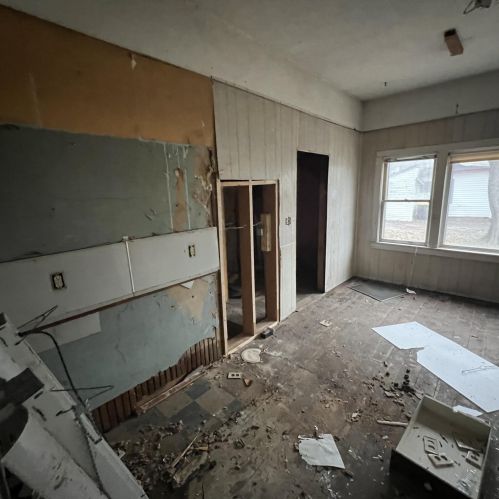 312 Kimmel St, Berrien Springs MI  49103-1212 exterior