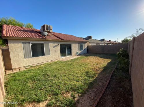 8418 Berkeley Rd, Phoenix AZ  85037-4146 exterior