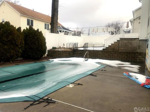 12 Murdock St, Perth Amboy NJ 08863-1224 exterior