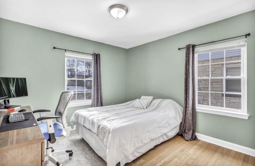 9016 Mount Vernon Ave, Milwaukee WI  53226-4542 exterior