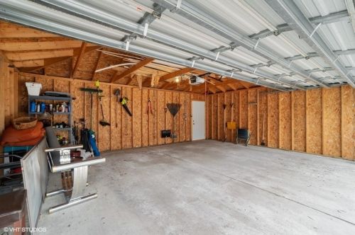 4425 Damen Ave, Chicago IL 60625-1701 exterior