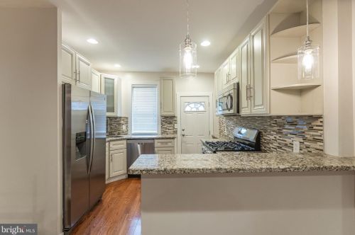 2943 16 St, Philadelphia PA 19132-2226 exterior