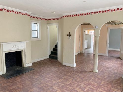 158 10th Ave, Mount Vernon NY 10550-4304 exterior