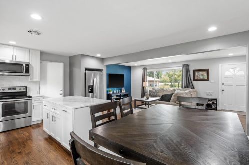 6616 Laconia Dr, Saint Louis MO 63123-2624 exterior