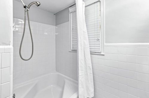 965 Grn St Cir, Gainesville GA 30501-2204 exterior