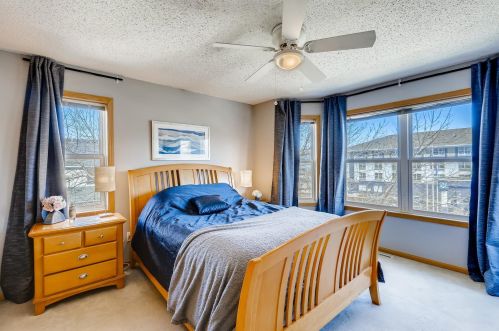 12 River Bend Pl, Chaska MN 55318-3303 exterior