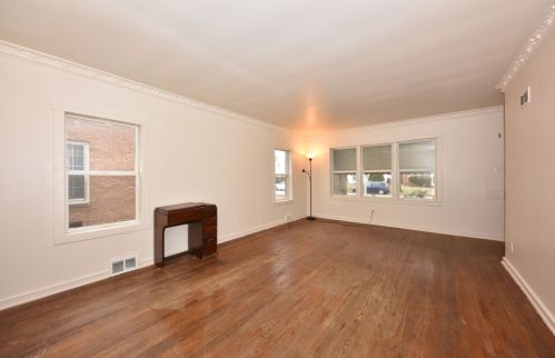 4040 45th St, Milwaukee, WI 53216-1519