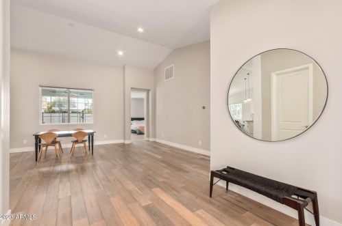 3621 39th St, Phoenix AZ  85018-5262 exterior